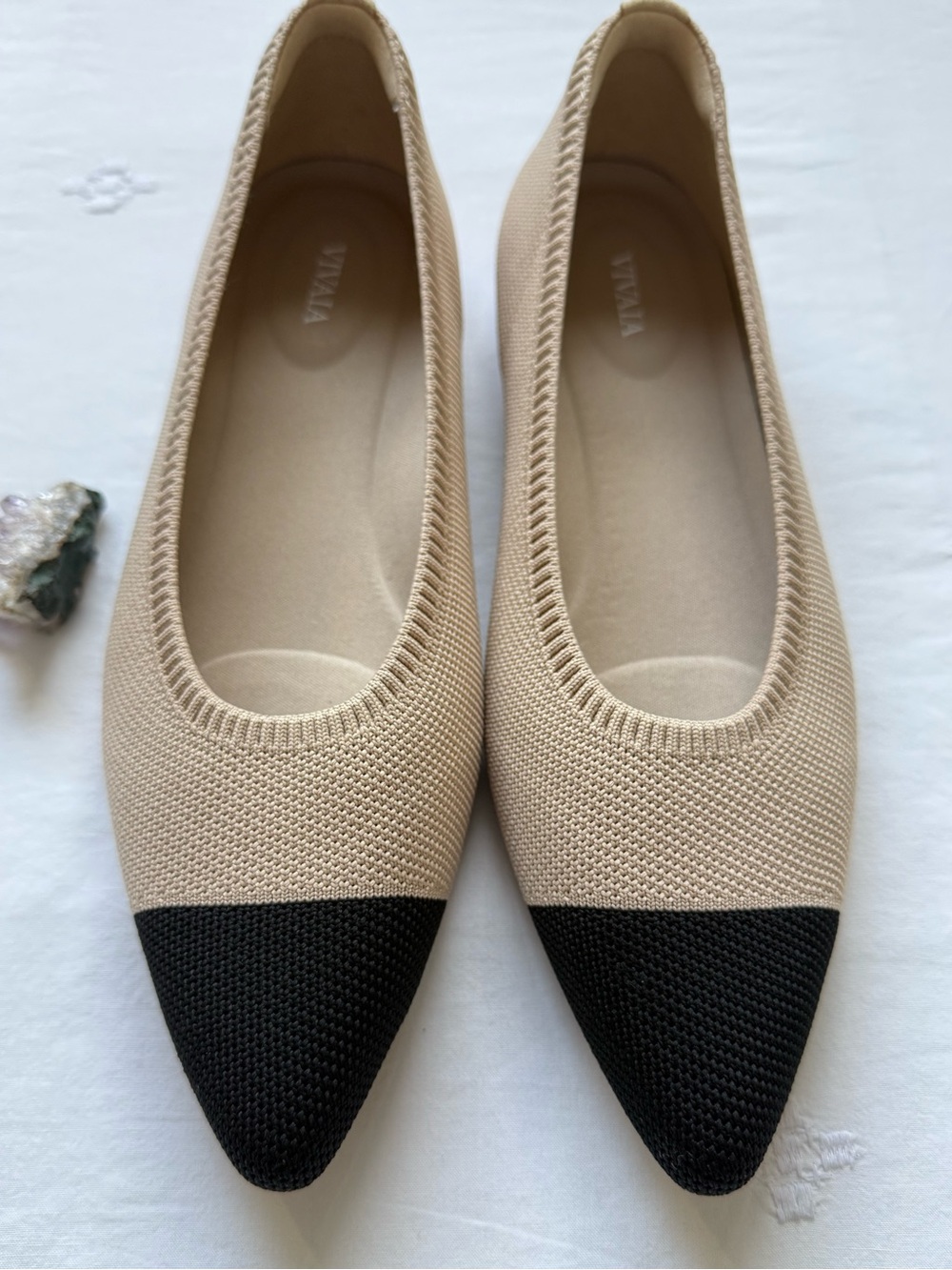 Vivaia Aria 5 Almond/Black Pointed Toe Ballet Flats Size 42 - Picture 13 of 16